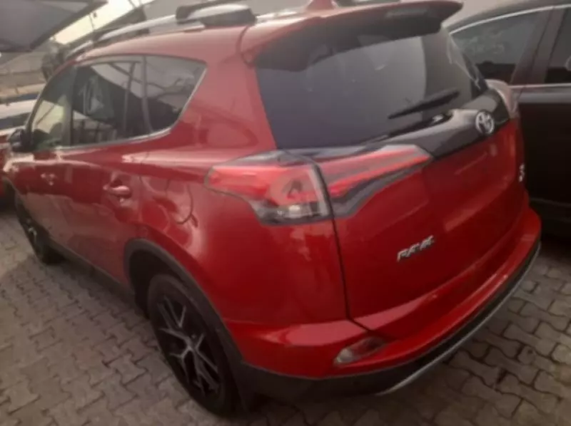 Toyota RAV4   - 2016