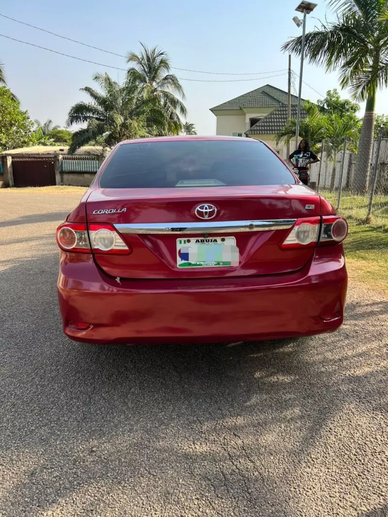 Toyota Corolla   - 2012