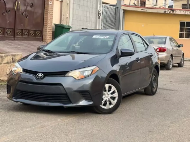 Toyota corolla   - 2015