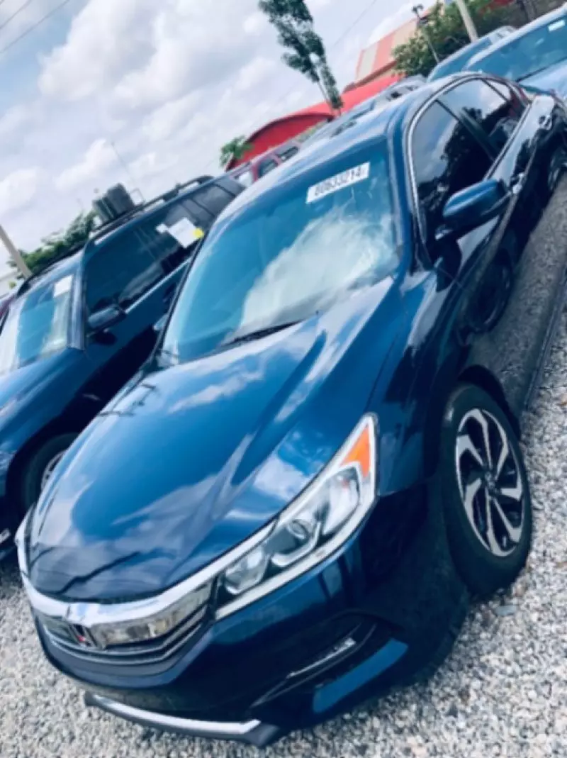 Honda Accord   - 2016