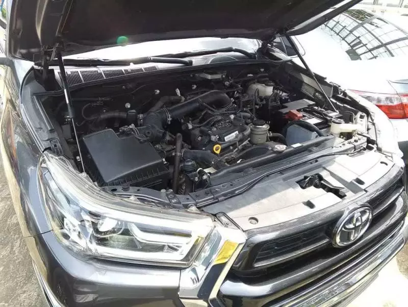 Toyota Hilux   - 2022