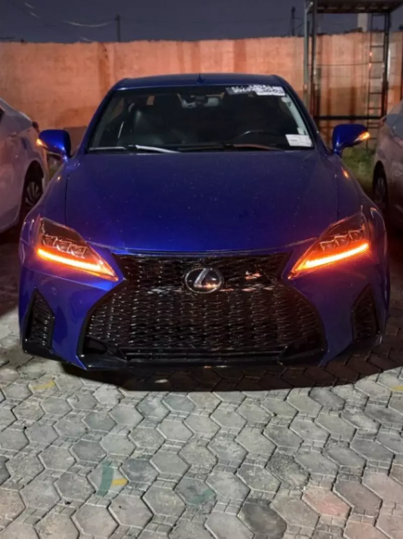 Lexus IS 350   - 2020