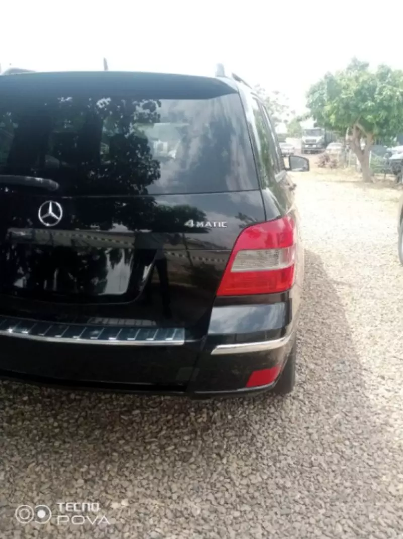 Mercedes-Benz GLK 350   - 2012