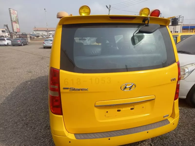 Hyundai H-1 Starex   - 2008