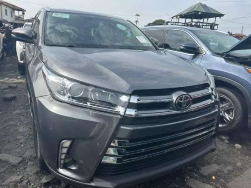 Toyota Highlander - 2016