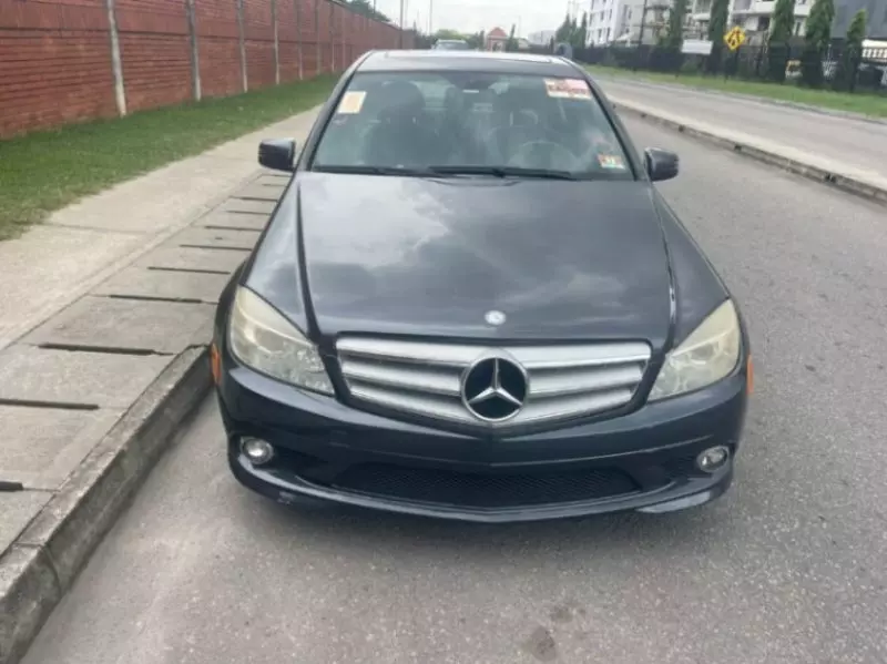 Mercedes-Benz C 300   - 2010