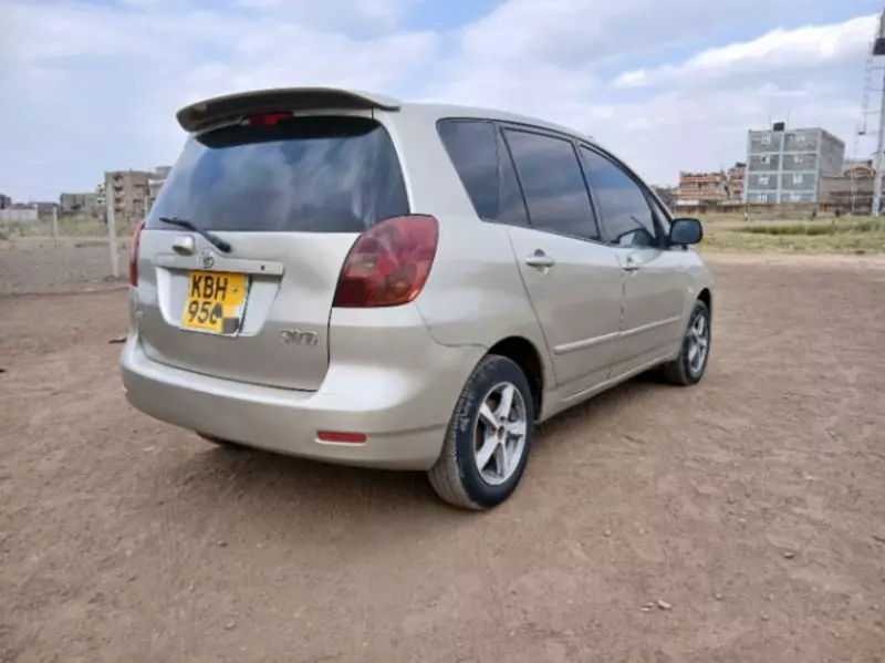 Toyota Spacio   - 2012