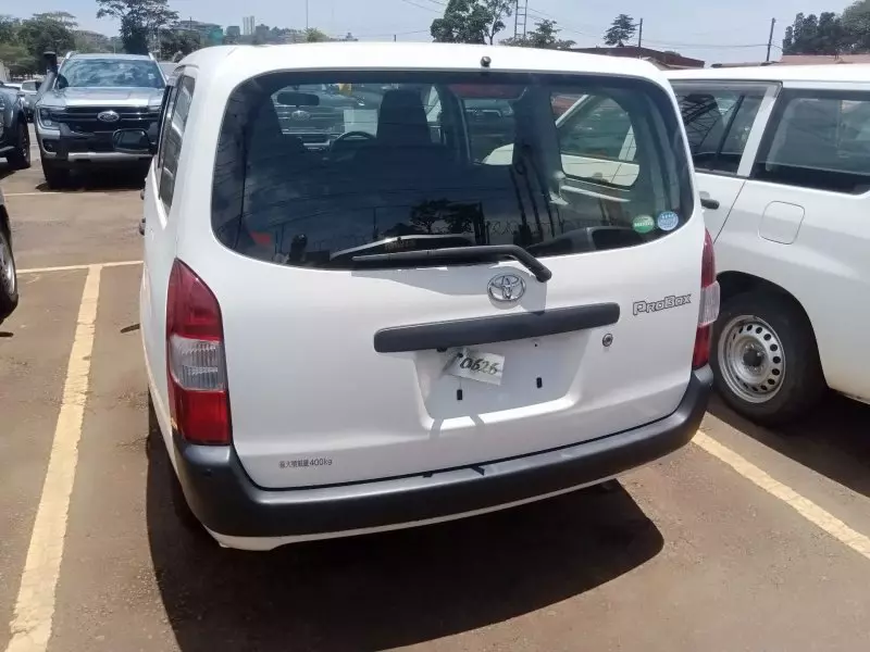 Toyota Probox    - 2016
