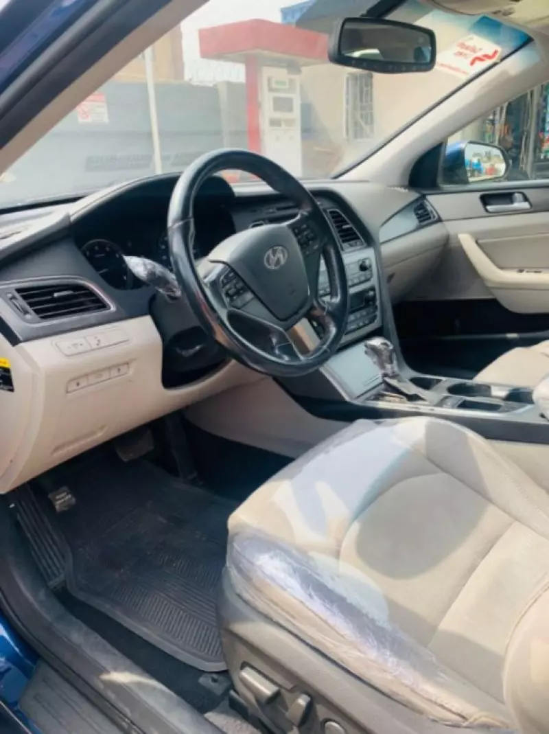 Hyundai Sonata - 2015