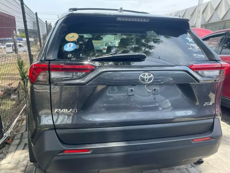 Toyota Rav4   - 2019