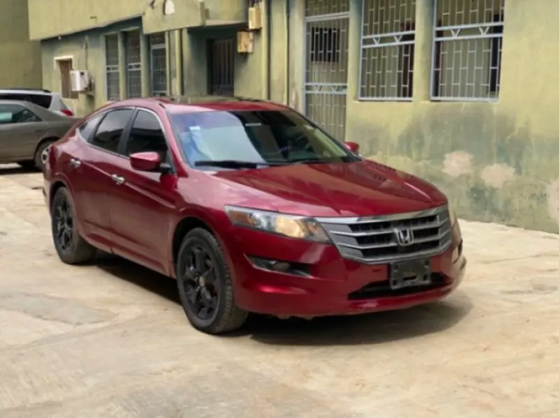 Honda Accord   - 2010