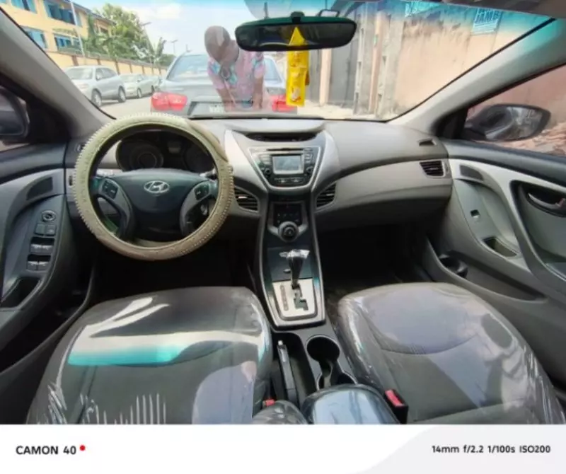 Hyundai Elantra   - 2014