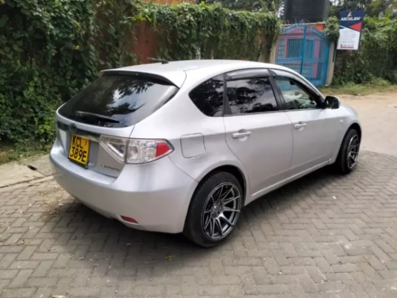 Subaru Impreza   - 2010