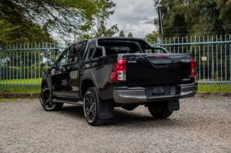 Toyota Hilux   - 2020
