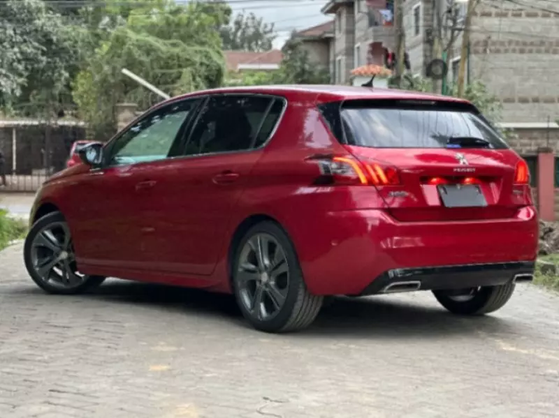 Peugeot 308   - 2017