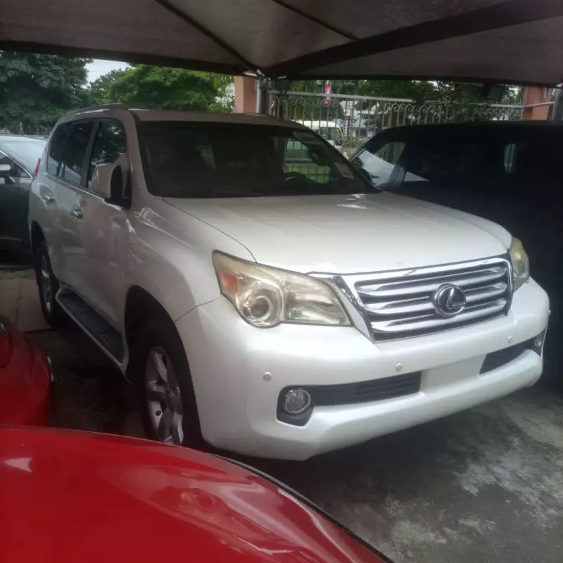 Lexus GX 460   - 2011