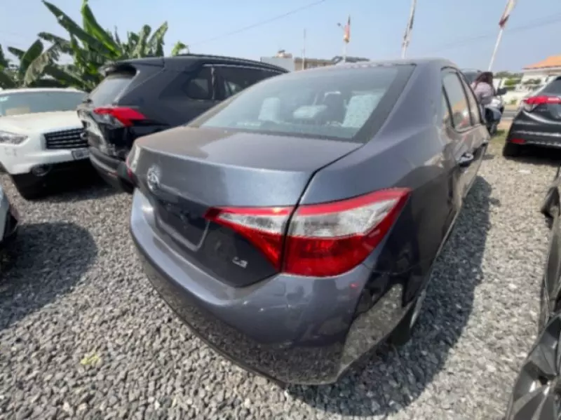 Toyota Corolla   - 2016