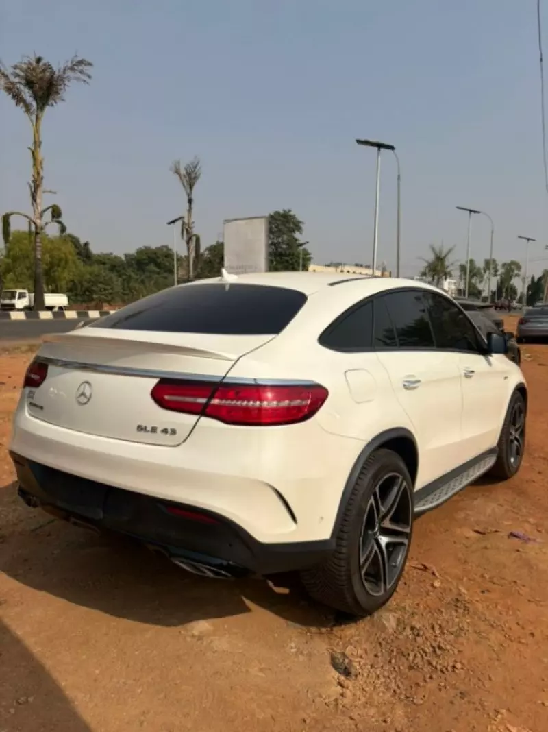 Mercedes-Benz GLE 43 AMG   - 2018