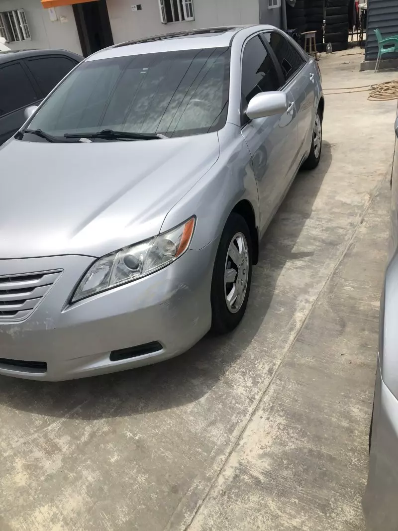 Toyota Camry   - 2007
