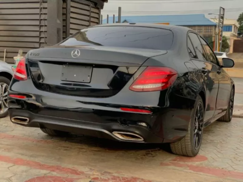 Mercedes-Benz E 300   - 2018