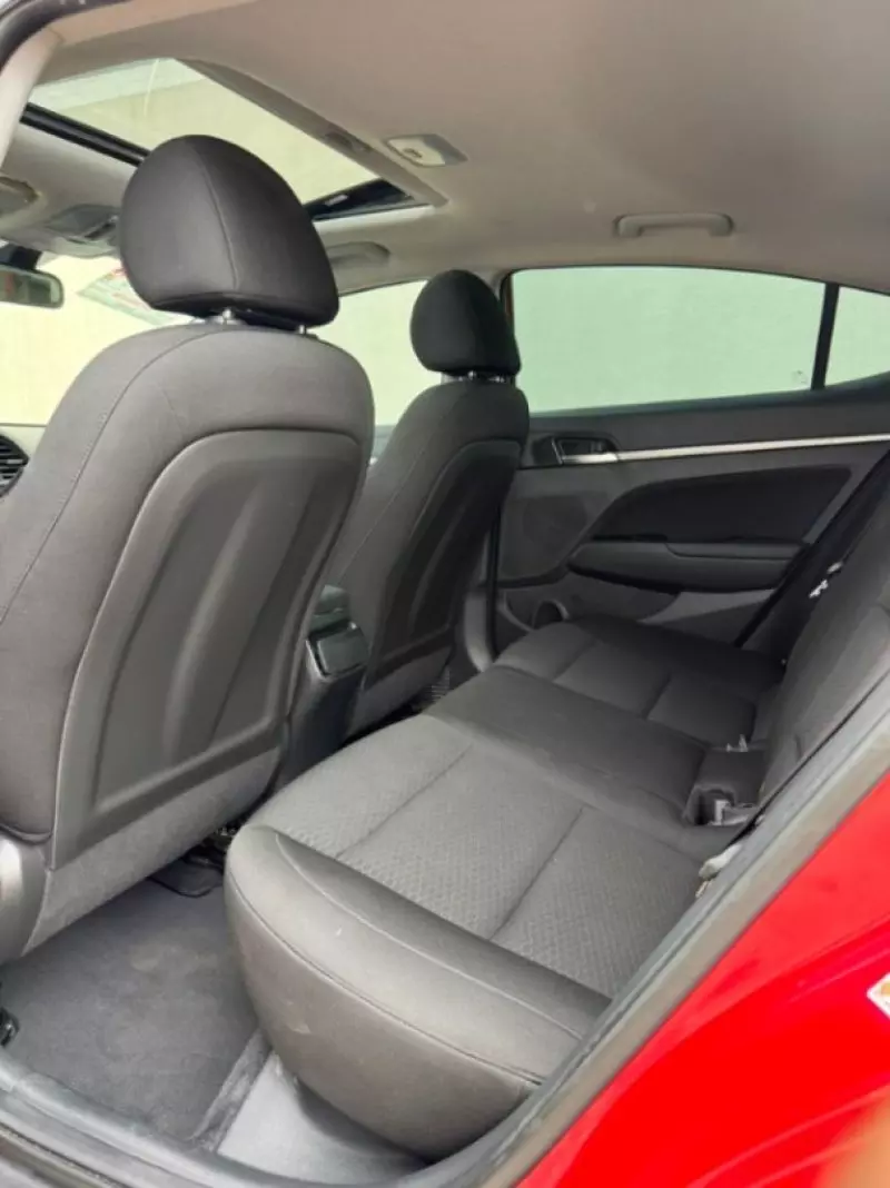 Hyundai Elantra - 2020