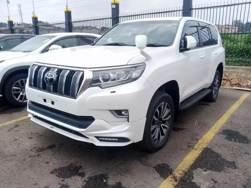 Toyota Landcruiser Prado   - 2019