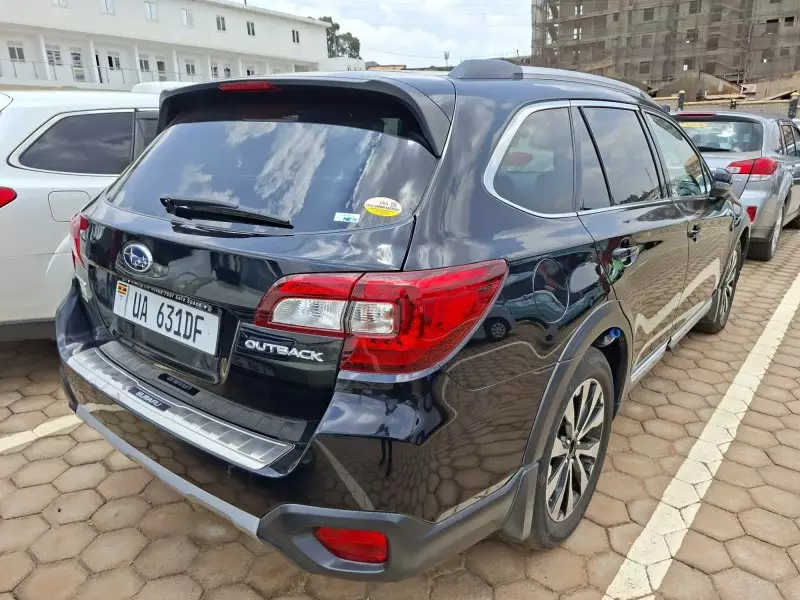 Subaru Outback   - 2016