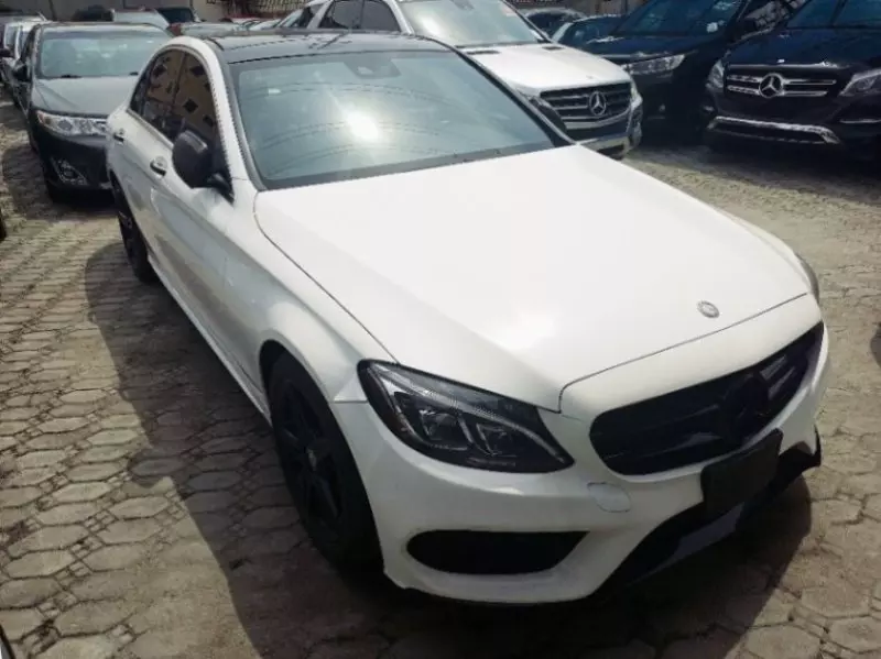 Mercedes-Benz C 300   - 2015