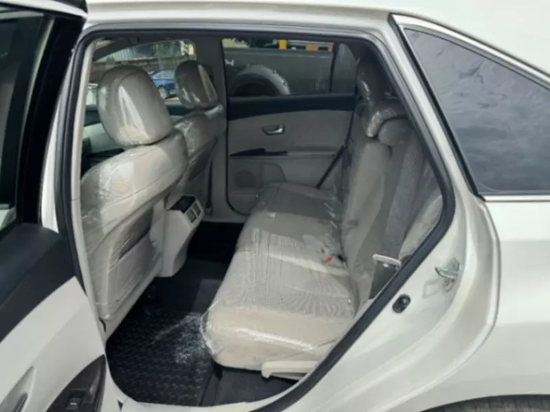 Toyota Venza   - 2013