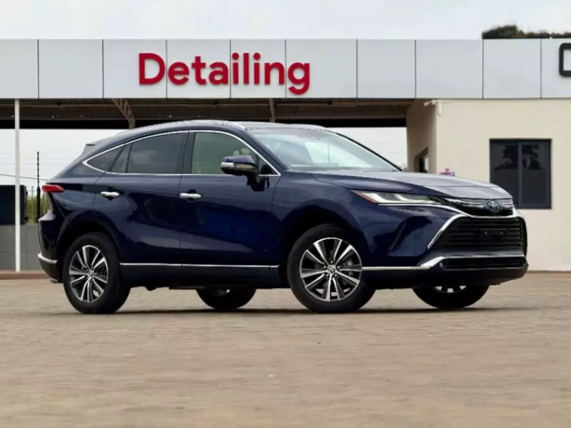 Toyota Harrier   - 2020