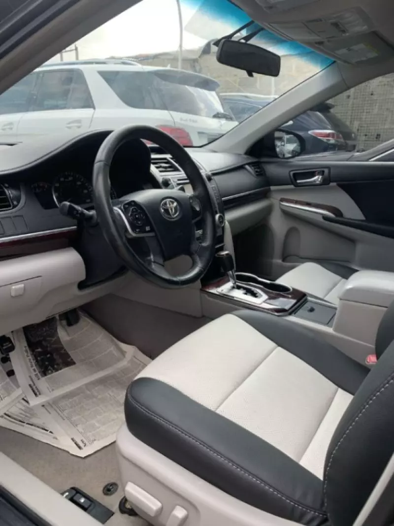 Toyota Camry   - 2013