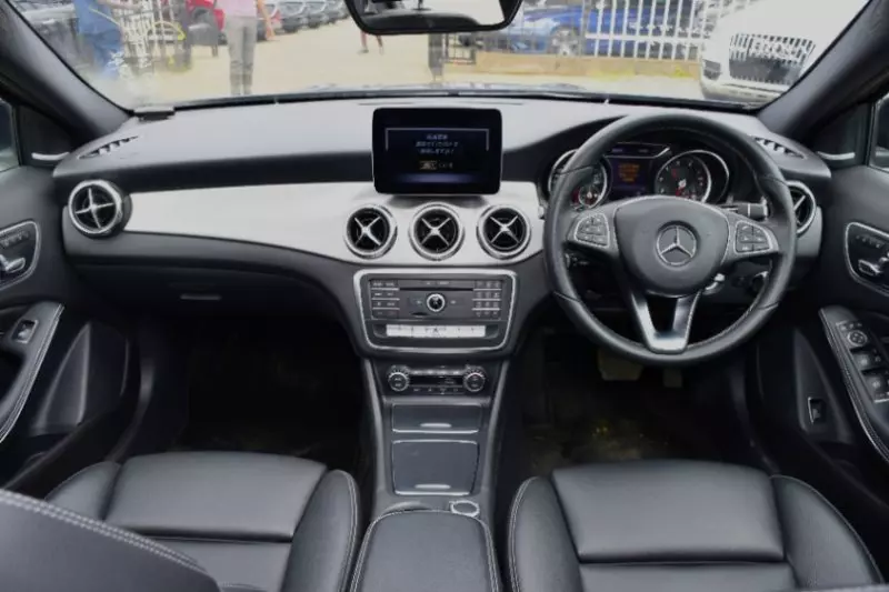 Mercedes-Benz GLA 180   - 2018