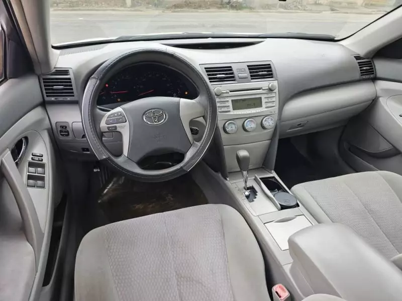 Toyota camry   - 2011