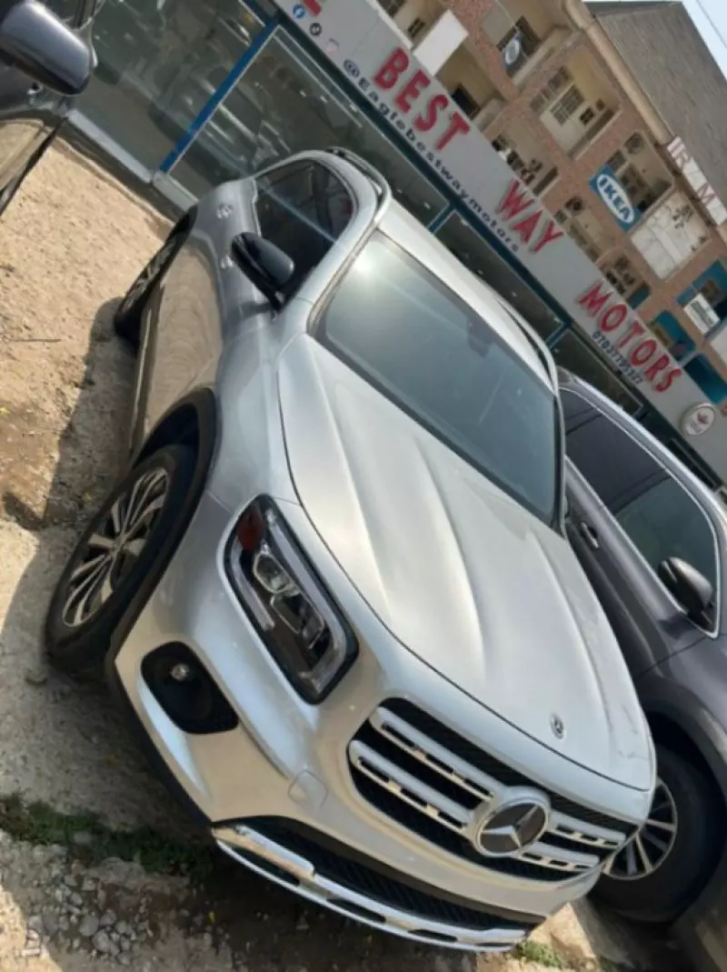 Mercedes-Benz GLB-Class   - 2021
