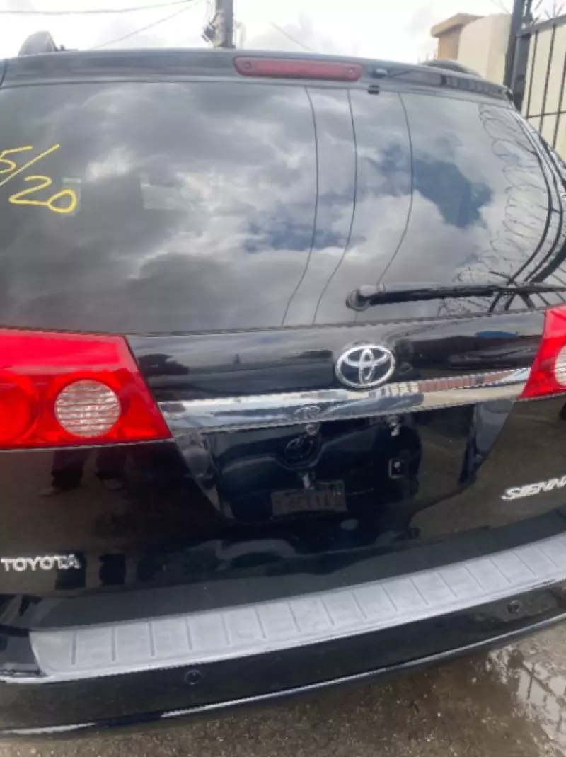Toyota Sienna   - 2008