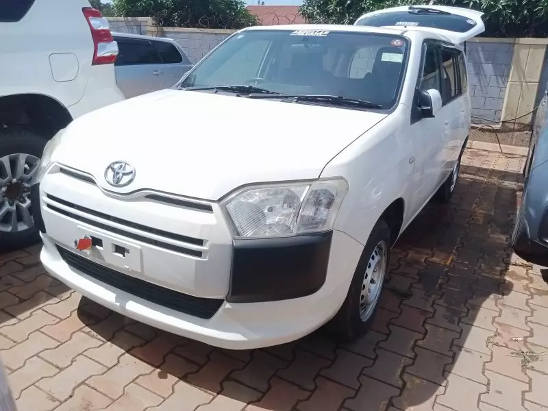 Toyota Probox    - 2015