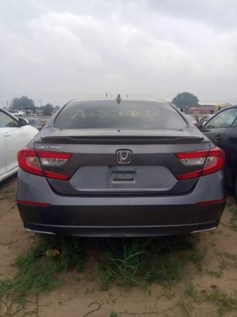 Honda Accord   - 2019
