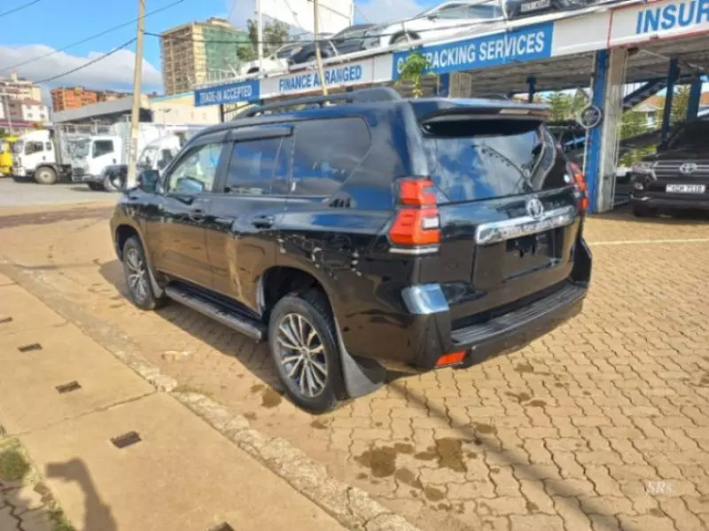 Toyota Landcruiser Prado   - 2018