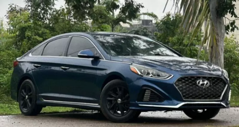 Hyundai Sonata   - 2017