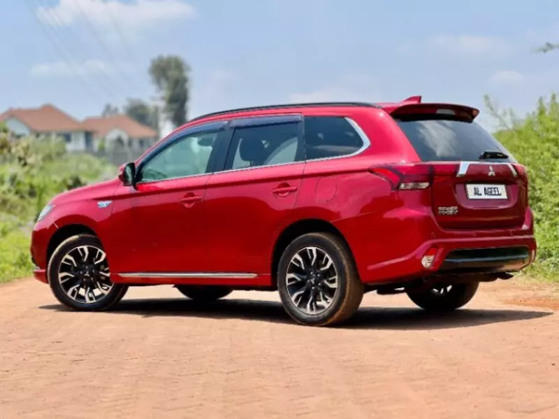 Mitsubishi New Outlander   - 2016