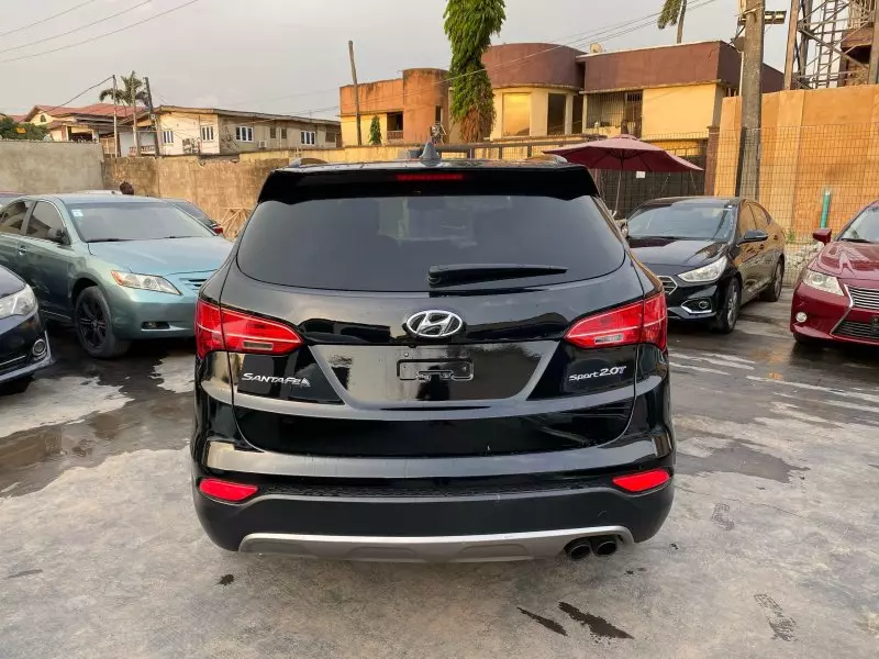 Hyundai Santa FE   - 2013