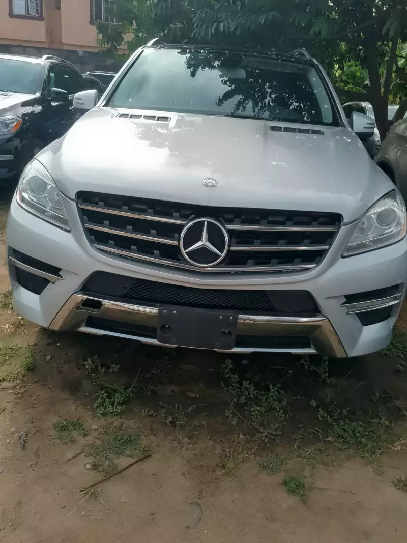 Mercedes-Benz ML 350   - 2012