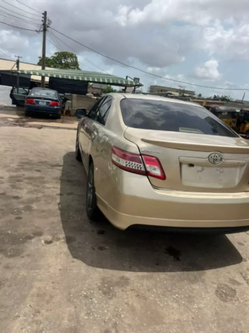 Toyota Camry   - 2007