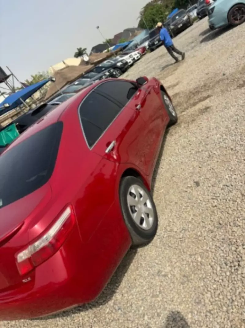 Toyota Camry   - 2008