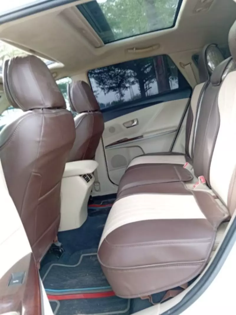 Toyota Venza   - 2011