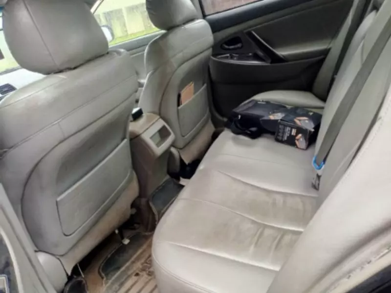 Toyota Camry   - 2011