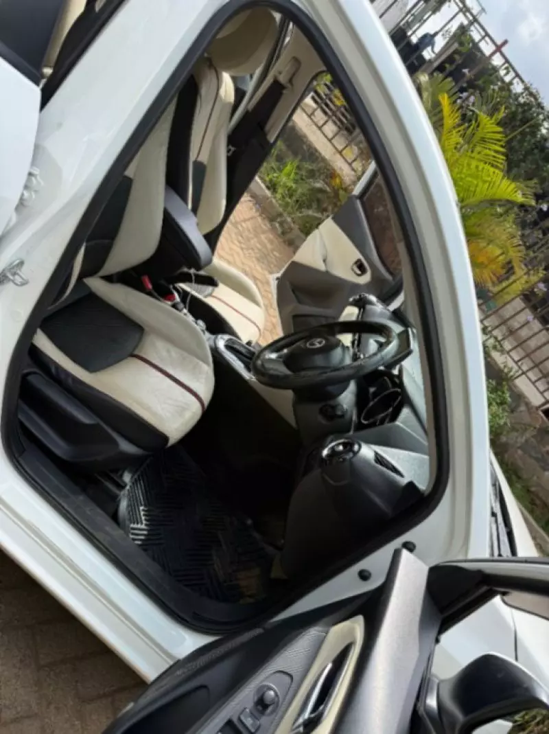 Mazda Demio   - 2015