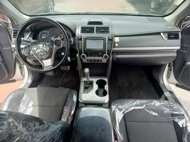 Toyota Camry   - 2013