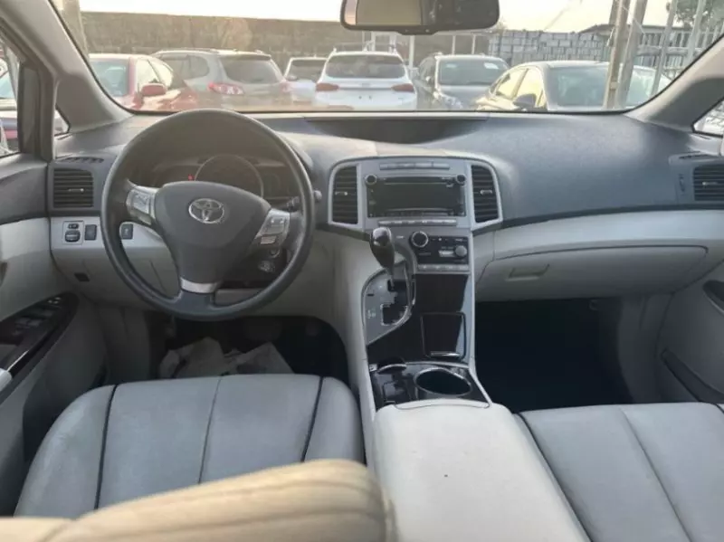 Toyota Venza   - 2011