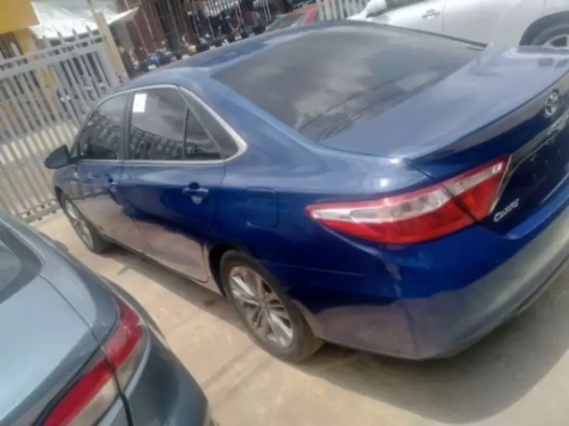 Toyota Camry   - 2016